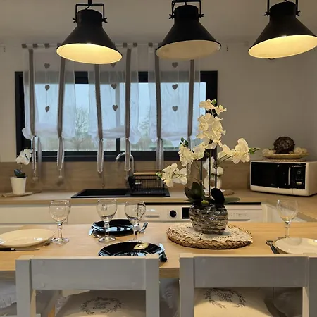 Le Refuge - Confort - 5 Pers - Reve Au Mans Holiday home Ruaudin